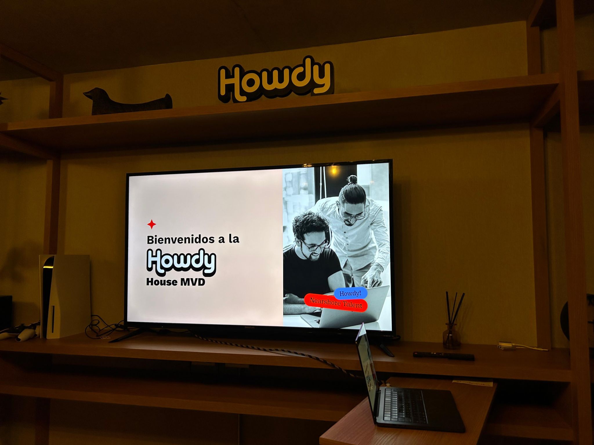 Meetup Agosto en Howdy